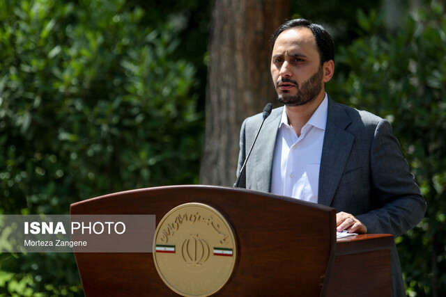 از وعده تا عمل دولت برای کاهش «فقر» 9 از وعده تا عمل دولت برای کاهش «فقر» و «تورم»