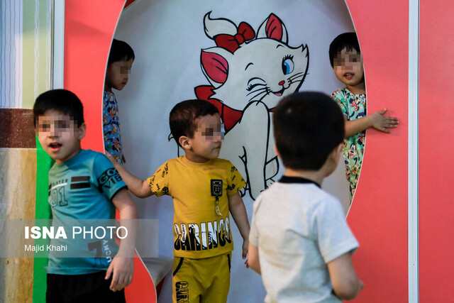 اصلاح محدودیت‌های «فرزندخواندگی»/ حضور ۹۵۰۰ کودک در مراکز شبه خانواده 