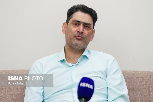 در جستجوی «نور»؛ دو راهی بر سر دیدن و ندیدن ... 4 در جستجوی «نور»؛ دو راهی بر سر دیدن و ندیدن ...