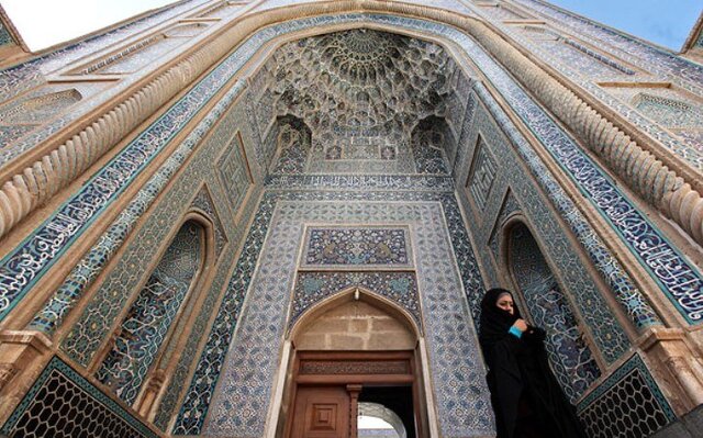 شهر «طلای سبز و سرخ» میزبان مسافران نوروزی/ دلربایی رفسنجان در بهار