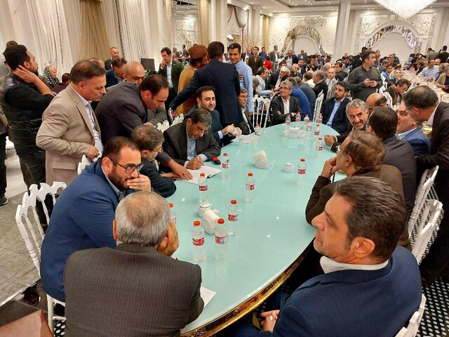 رسانه‌های جهت‌دار خارج بیایند ایران را ببینند