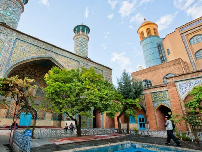 فصل توتفرنگی را در کردستان بگذرانید 3 فصل توتفرنگی را در کردستان بگذارنید