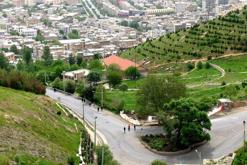 فصل توتفرنگی را در کردستان بگذرانید 11 فصل توتفرنگی را در کردستان بگذارنید