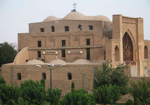 «مسجد جامع قاین»؛ مسجدی یک ایوانی ساخته شده در سال ۷۹۶ هجری قمری 2 «مسجد جامع قاین»؛ مسجدی یک ایوانی ساخته شده در سال ۷۹۶ هجری قمری