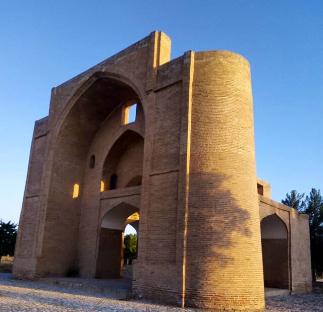 «مصلای سبزوار» نماد ایمان و بالندگی 2 «مصلای سبزوار» نماد ایمان و بالندگی