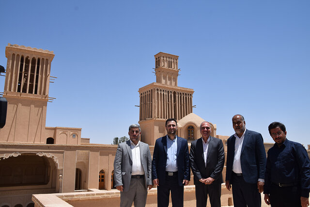 معاون گردشگری وزیر میراث به ابرکوه سفر کرد