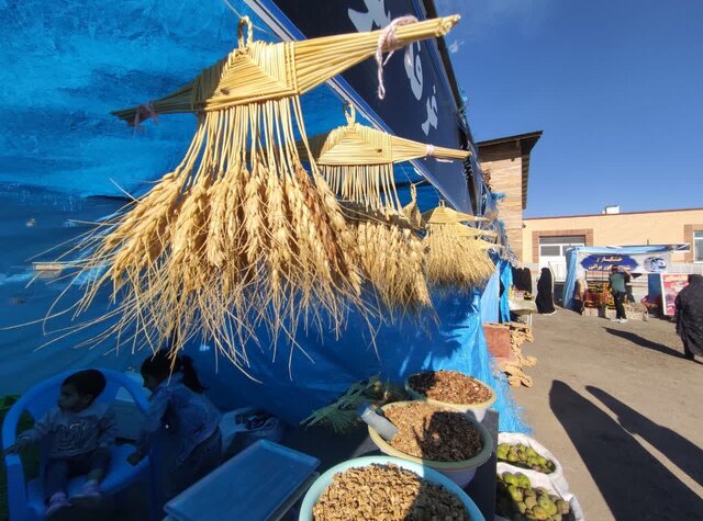 ملایر به ایستگاه پایانی جشنوارههای گردشگری رسید 2 ملایر به ایستگاه پایانی جشنوارههای گردشگری رسید