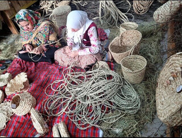 نمایشگاهی بدون بوی کباب! 11 نمایشگاهی بدون بوی کباب!