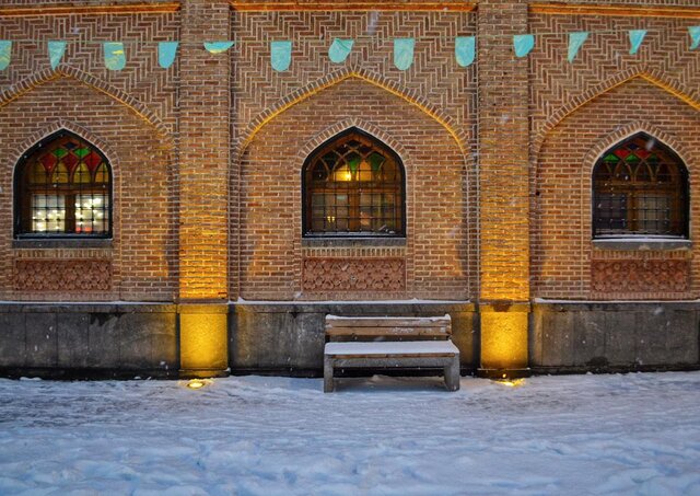 نمایی از بقعه شیخ صفی اردبیل زیبا و برفی