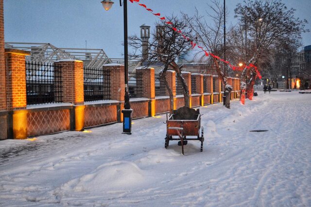 نمایی از بقعه شیخ صفی اردبیل زیبا و برفی