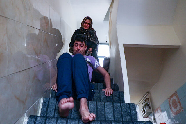 نمی‌خواهم زنده بمانم/ کارگردانی که نمی‌خواهد تحت پوشش بهزیستی باشد