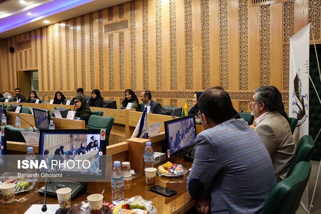 نوجوان نوجوی امروز؛ در کشاکش خلاقیت و بحران هویت 9 نوجوان نوجوی امروز؛ در کشاکش خلاقیت و بحران هویت