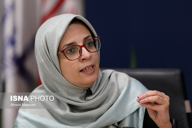 نگاهی به تاریخ تولد مانتو و گشت ارشاد/ الزام به حجاب؛ عقبنشینی در واقعیت و مداخله نمادین؟ 3 نگاهی به تاریخ تولد مانتو و گشت ارشاد/ الزام به حجاب؛ عقبنشینی در واقعیت و مداخله نمادین؟