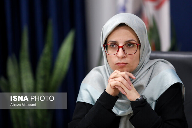 نگاهی به تاریخ تولد مانتو و گشت ارشاد/ الزام به حجاب؛ عقبنشینی در واقعیت و مداخله نمادین؟ 10 نگاهی به تاریخ تولد مانتو و گشت ارشاد/ الزام به حجاب؛ عقبنشینی در واقعیت و مداخله نمادین؟