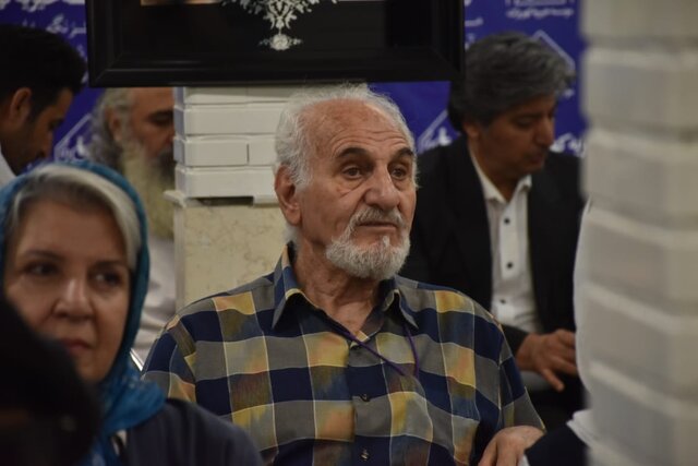 هنرمندان قدیمی به دیدار ساکنان کهریزک رفتند + تصاویر 9 هنرمندان پیشکسوت به کهریزک رفتند