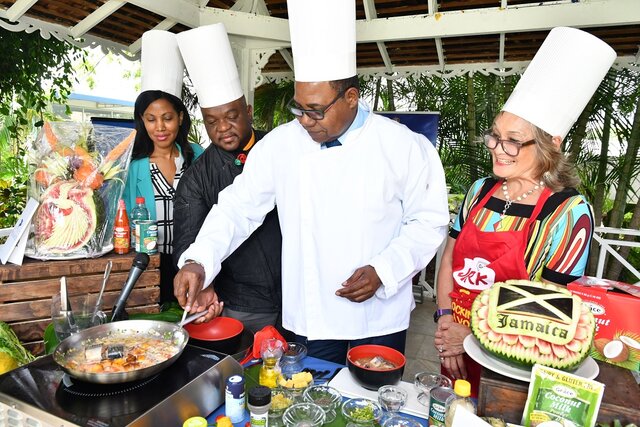 گردشگری خوراک؛ از تغییر رویکرد تا برندسازی 3 گردشگری خوراک؛ از تغییر رویکرد تا برندسازی