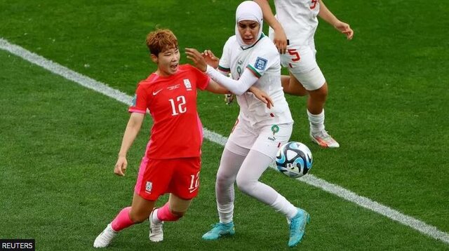 یک زن با حجاب چگونه تاریخساز فوتبالِ جهان شد؟ 2 یک زن با حجاب چگونه تاریخساز فوتبالِ جهان شد؟