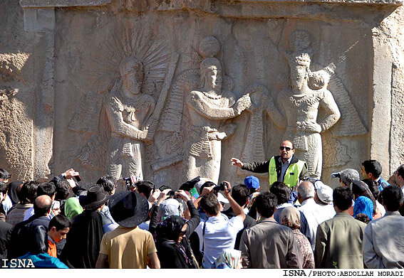 دانش آموختگان قربانی نظام ناکارآمد آموزش گردشگری در مشهد شدهاند 2 دانش آموختگان قربانی نظام ناکارآمد آموزش گردشگری در مشهد شدهاند