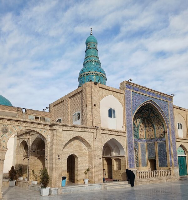 اوج تجلی هنر گچبری در بقاع متبرکه قم 3 اوج تجلی هنر گچبری در بقاع متبرکه قم