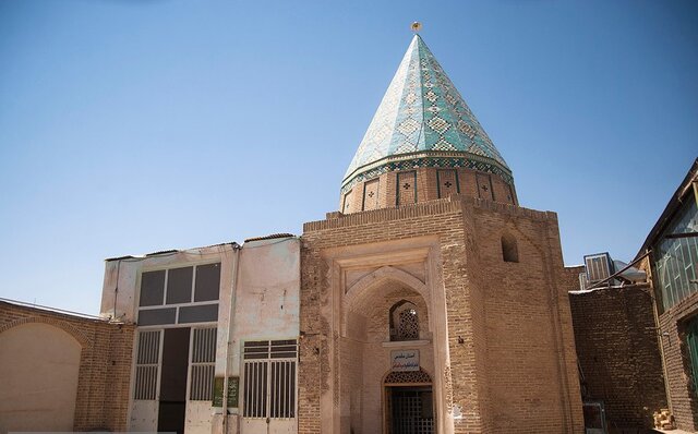 اوج تجلی هنر گچبری در بقاع متبرکه قم 6 اوج تجلی هنر گچبری در بقاع متبرکه قم