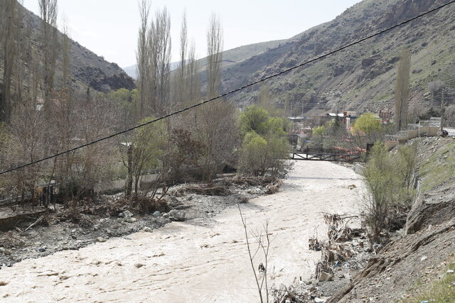 بهشتی در چند قدمی تهران 8 بهشتی در چند قدمی تهران