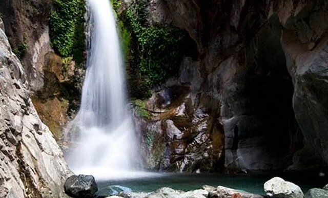 دمی در بهشت هند کوچک بیاساییم