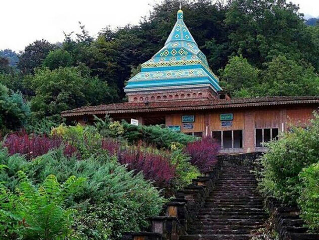 سفر به سرزمین چای و ابریشم و بازدید از عروس شهرهای گیلان 6 سفر به سرزمین چای و ابریشم و بازدید از عروس شهرهای گیلان