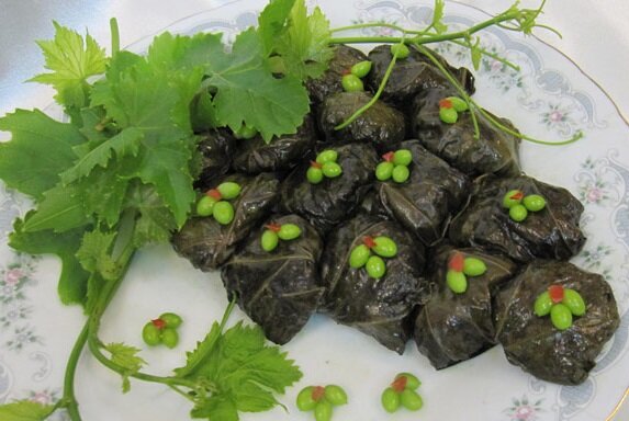 غذایی خوشمزه که در سال چند روز بیشتر فرصت تازه خوری آن را ندارید 4 غذایی خوشمزه که در سال چند روز بیشتر فرصت تازه خوری آن را ندارید