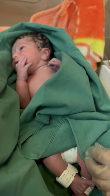 دغدغه سیاسی در کارمان نداشتیم/تلاش برای تولید سریال «پا به ماه»