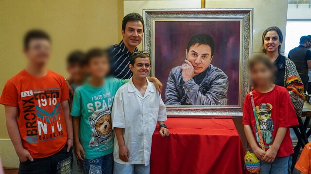 درگیر بازی‌های موبایلی و فضای مجازی نشوید!