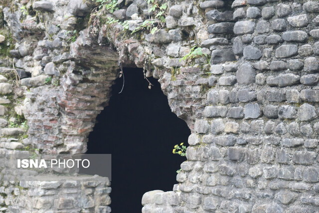 حدود ۳۰۰۰ بنای تاریخی کشور در اختیار دستگاهها و نهادهای دولتی است 2 حدود ۳۰۰۰ بنای تاریخی کشور در اختیار دستگاهها و نهادهای دولتی است