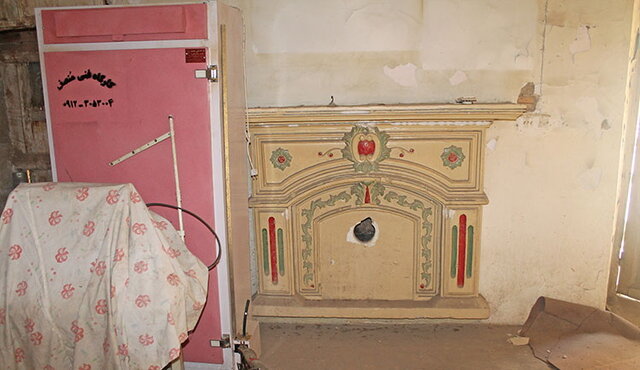 سردر عمارت قاجاری در بافت تاریخی تهران مخدوش شد 6 سردر عمارت قاجاری در بافت تاریخی تهران مخدوش شد