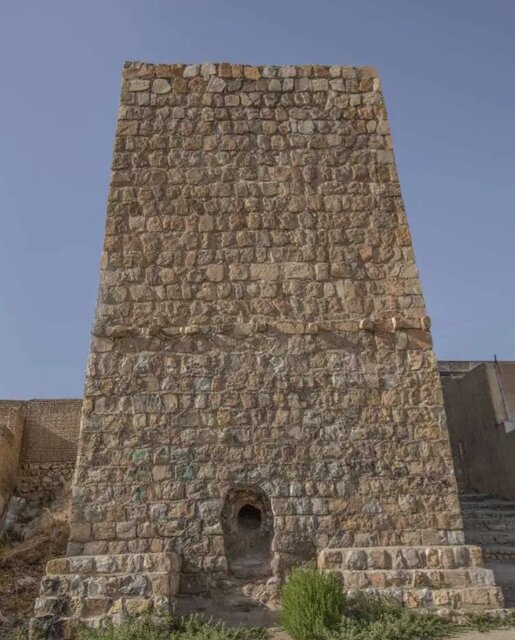 جاذبههای اعجابانگیز خرمآباد از «فلکالافلاک» تا «گرداب سنگی»! 11 جاذبههای اعجابانگیز خرمآباد از «فلکالافلاک» تا «گرداب سنگی»!