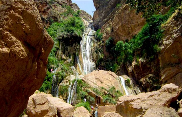 جاذبههای اعجابانگیز خرمآباد از «فلکالافلاک» تا «گرداب سنگی»! 17 جاذبههای اعجابانگیز خرمآباد از «فلکالافلاک» تا «گرداب سنگی»!