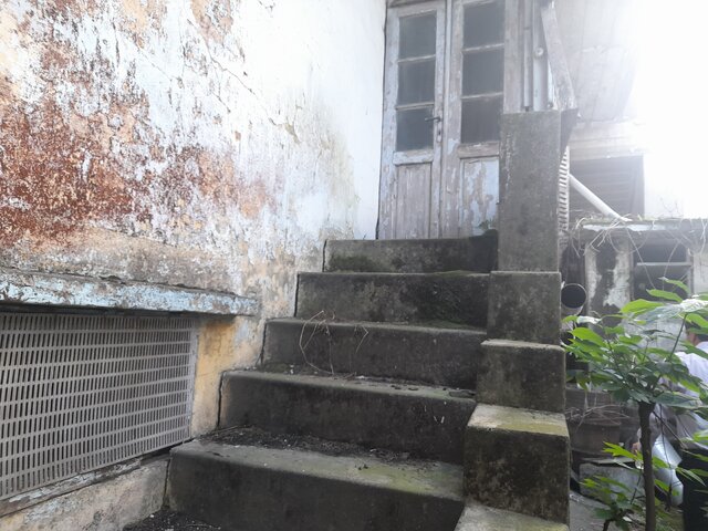 سایه مخرب بلندمرتبهسازی بر خانههای تاریخی بندرانزلی 3 سایه مخرب بلندمرتبهسازی بر خانههای تاریخی بندرانزلی