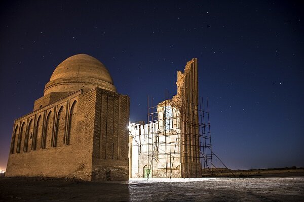 سفر به سرخس؛ تجربهای متفاوت در دل تاریخ و طبیعت 2 سفر به سرخس؛ تجربهای متفاوت در دل تاریخ و طبیعت