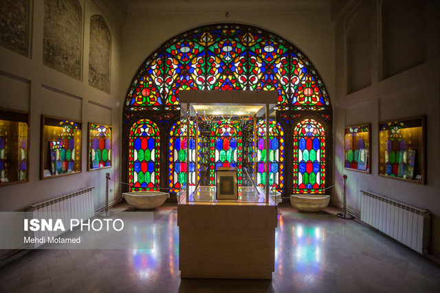 «عمارت چهلستون» نگین معماری صفویه در قزوین 6 «عمارت چهلستون» نگین معماری صفویه در قزوین