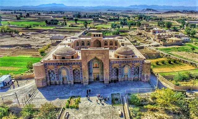 ورود و خروج ۴۲ هزار مسافر افغانستانی از گذرگاه بینالمللی دوغارون 2 ورود و خروج ۴۲ هزار مسافر افغانستانی از گذرگاه بینالمللی دوغارون