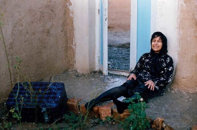 حضور زنان بدون صدای زنانه!/ نقدی بر سریالهای «آبان» و «تاسیان» 9 حضور زنان بدون صدای زنانه!/ نقدی بر سریالهای «آبان» و «تاسیان»