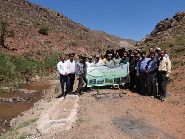 ژرف؛ زیستگاه مستعد گردشگری 2 ژرف؛ زیستگاه مستعد گردشگری