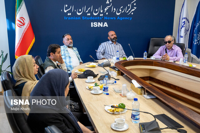 من شبیه تو هستم حتی اگر نبینم