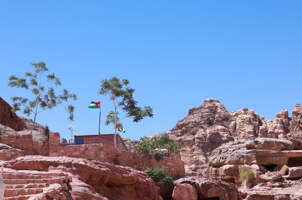 آتشی که به جان بادیهنشینان «پترا» افتاد 4 آتشی که به جان بادیهنشینان «پترا» افتاد