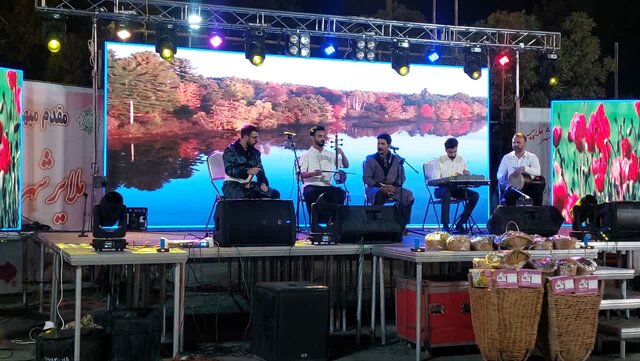 برای معرفی توانمندی‌های ملایر به مشارکت مردم نیاز داریم 