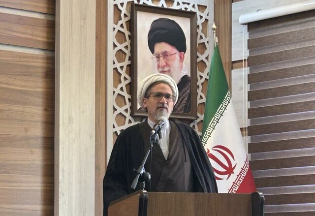 توسعه گردشگری، راهکار کاهش اثر تحریمها بر اقتصاد است 3 توسعه گردشگری؛ راهکار کاهش اثر تحریمها بر اقتصاد ایران