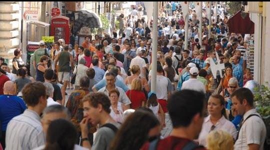 جمعیت اتحادیه اروپا در ۲۰۲۵ از ۴۵۰ میلیون نفر فراتر رفت 1 d8acd985d8b9db8cd8aa d8a7d8aad8add8a7d8afdb8cd987 d8a7d8b1d988d9bed8a7 d8afd8b1 dbb2dbb0dbb2dbb5 d8a7d8b2 dbb4dbb5dbb0 d985db8cd984db8c 69249ccc615ee