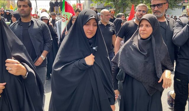 حضور معاون زنان رئیسجمهور در مراسم تشییع شهدای اقتدار حضور معاون زنان رئیسجمهور در مراسم تشییع شهدای اقتدار