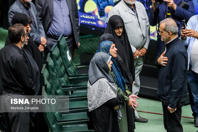 دولت چهاردهم پیام دیدهشدن را به نسل جوان داد/روحیه جهادی در کارنامه رئیسجمهور نمایان است 2 دولت چهاردهم پیام دیدهشدن را به نسل جوان داد/روحیه جهادی در کارنامه رئیسجمهور نمایان است