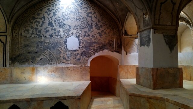 قروه؛ سرزمین اژدهای سنگی و چشمه‌های شفا