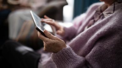 هشدار افزایش اعتیاد به گوشی و اینترنت در سالمندانِ جهان 4 d987d8b4d8afd8a7d8b1 d8a7d981d8b2d8a7db8cd8b4 d8a7d8b9d8aadb8cd8a7d8af d8a8d987 daafd988d8b4db8c d988 d8a7db8cd986d8aad8b1d986d8aa d8af 692377f04beb8