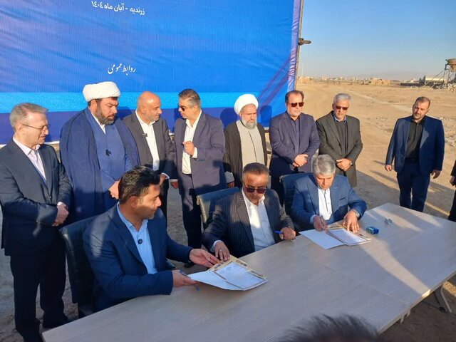 وزیر تعاون: تأمین مسکن کارگری، عامل ماندگاری نیروی کار در استانهای صنعتی است 2 وزیر تعاون: تأمین مسکن کارگری، عامل ماندگاری نیروی کار در استانهای صنعتی است